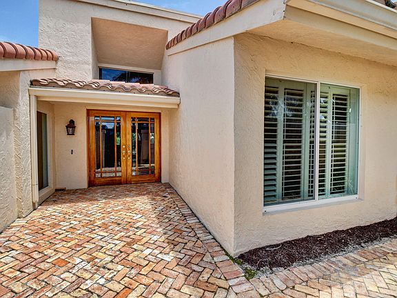 4th image of 647 Lakewoode Cir E