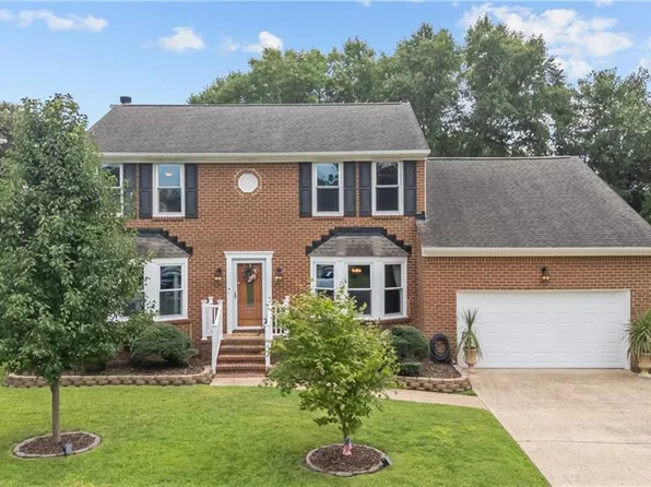 1045 Wessex Ln, Virginia Beach, VA 23464