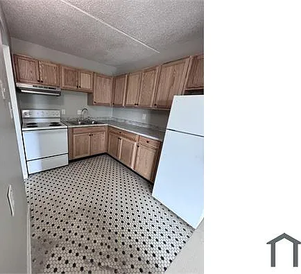 723 E Waterloo Rd — Photo 1