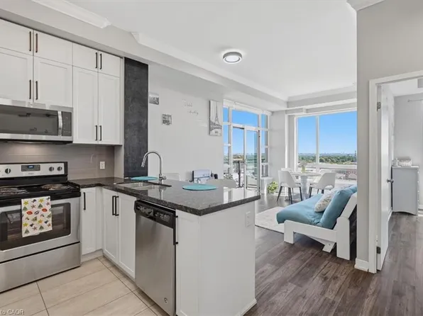 840 Queens Plate Dr Unit 1009, Toronto, ON M9W 0E7