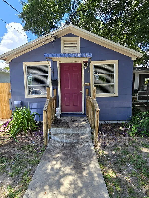 1 bed, 1.0 bath, 550 sqft, $1,000 — Photo 1