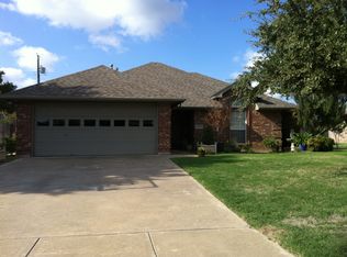 1614 Hyde Park Blvd, Cleburne, TX 76033