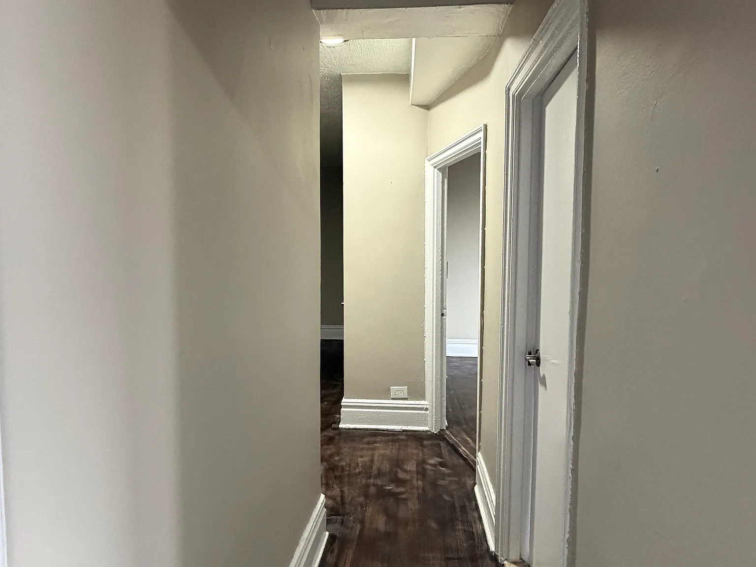 156 S Harrison St — Photo 4
