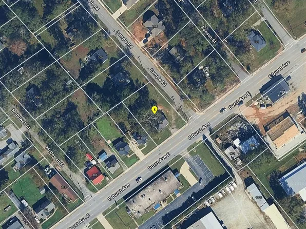 815 Durst Ave E, Greenwood, SC 29649