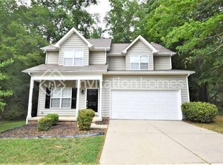 2505 Century Oaks Ln, Charlotte, NC 28262