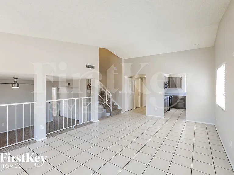 6849 W Yucca St — Photo 5