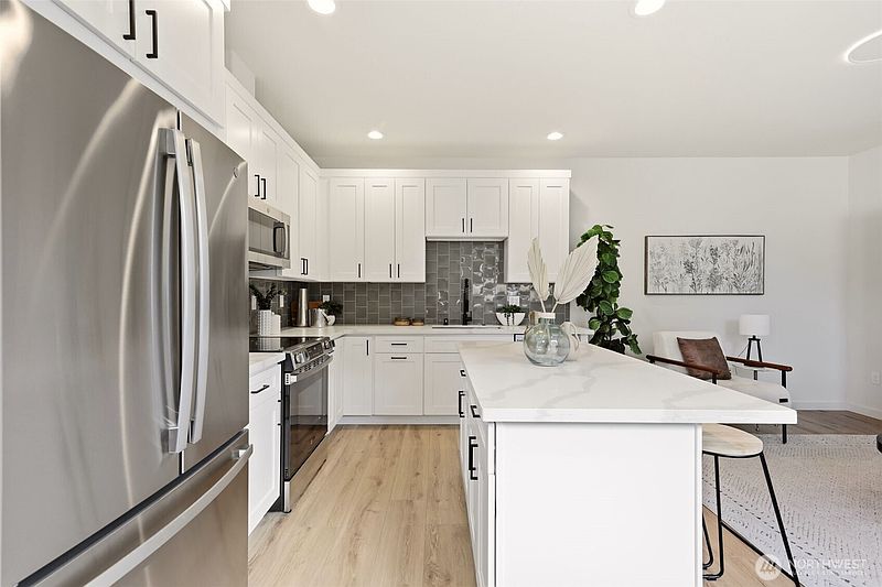 3rd image of 1702 Rainier Avenue #B