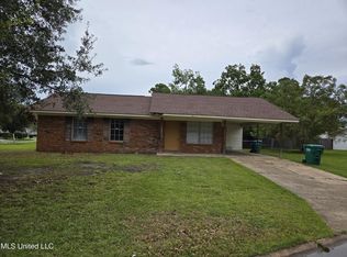 413 W Stevens Cir, Gulfport, MS 39503