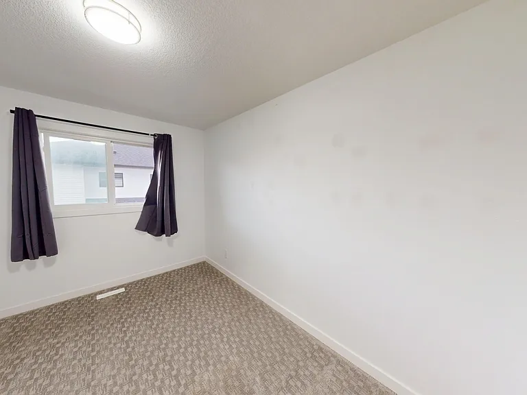 15 Hawks Ridge Blvd NW — Photo 11