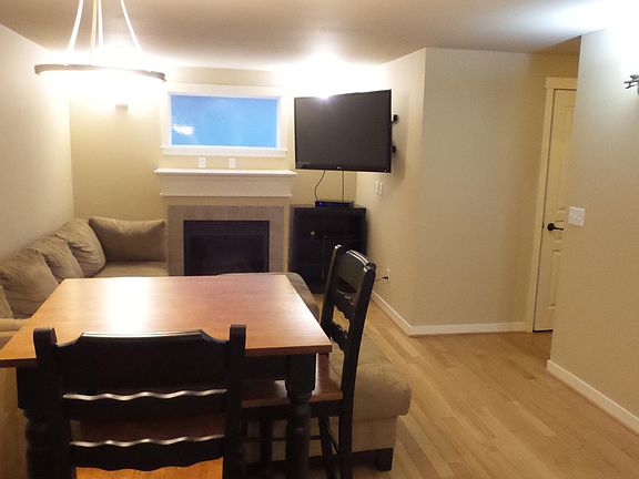 3rd image of 3617 Albion Pl N