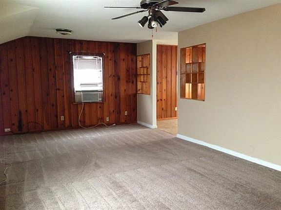 2nd image of 1733 Green St