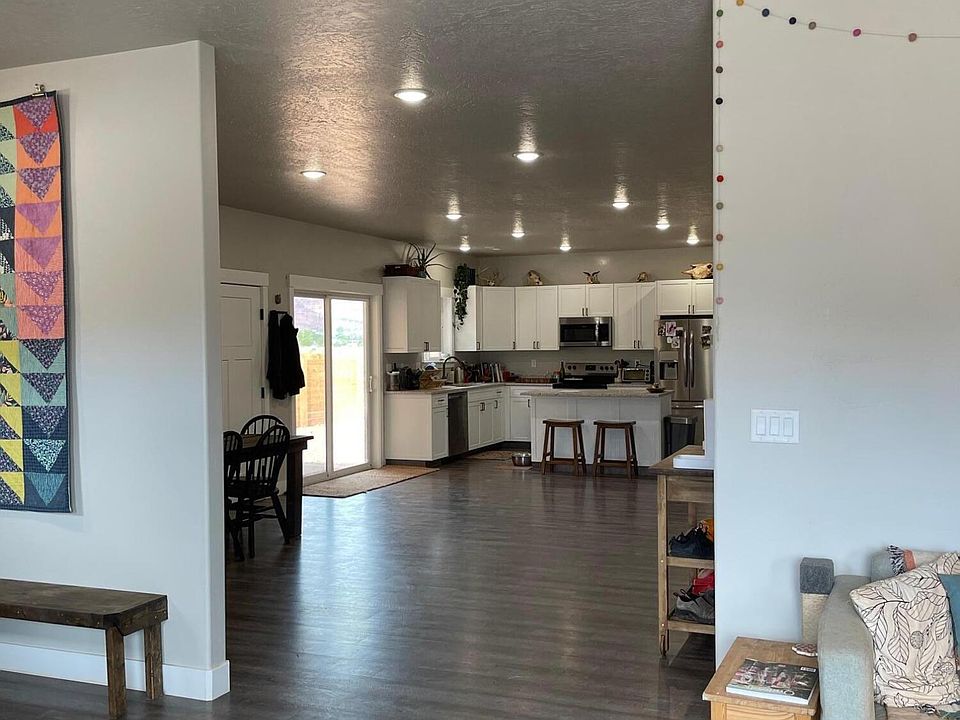 1676 S Creekside Dr Kanab, UT, 84741 Apartments for Rent Zillow