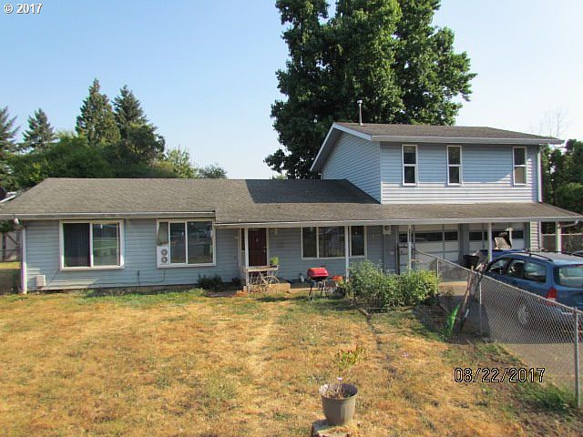 2nd image of 9917 NE Banton Dr