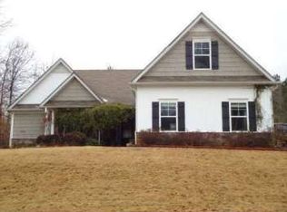 5505 Squirrel Nest Ct, Flowery Branch, GA 30542