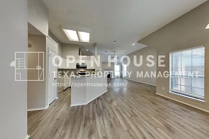 4155 Goodnight Cir — Photo 8