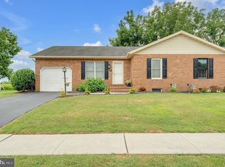 66 Sycamore Ln, Hanover, PA 17331