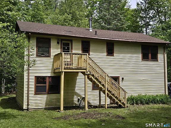 4th image of 142 Cedar Lane