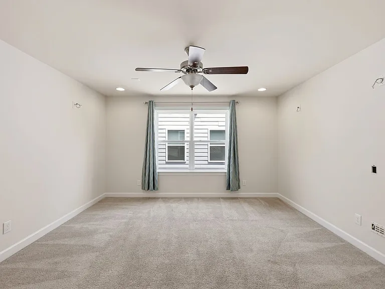 304 Atwood Dr — Photo 14
