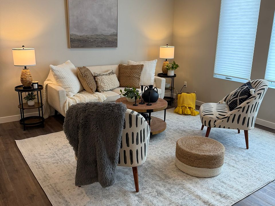 1st image of 1779 Village Ln SE #109
