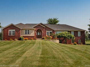 15946 Tubspring Rd, Allenton, MI 48002