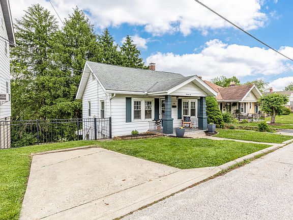 2nd image of 26 Brentwood Pl