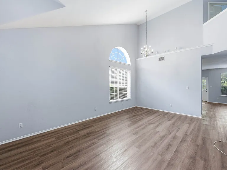 3621 Bratton Heights Dr — Photo 3