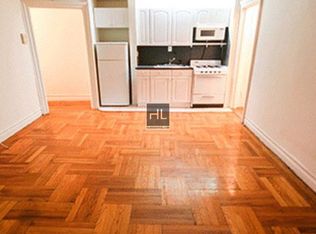 140 Waverly Pl APT 4D, New York, NY 10014