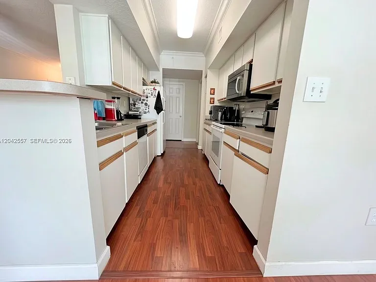 151 SW 117th Ave #9207 — Photo 8