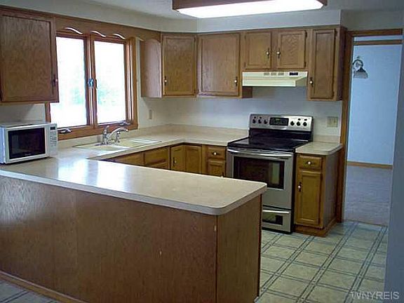 2nd image of 51 Daven Dr