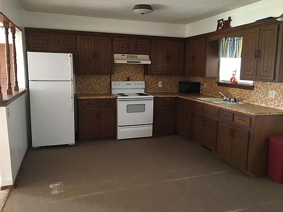 Large kitchen with appliances