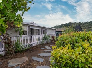 800 Shadow Ranch Ln, Roseburg, OR 97470