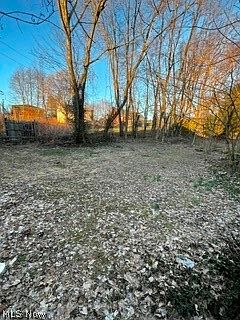 4th image of 361 Central Ct