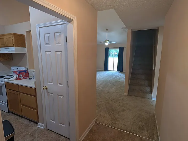 416 Madison Ave — Photo 2