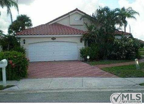 2nd image of 12260 Fairway Pines Dr