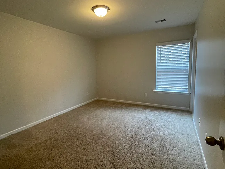 918 Rockleigh Dr — Photo 35