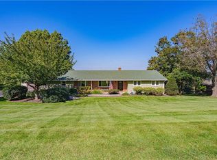 5724 Keith Ln, Emmaus, PA 18049