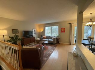 7081 Pontiac Cir, Chanhassen, MN 55317