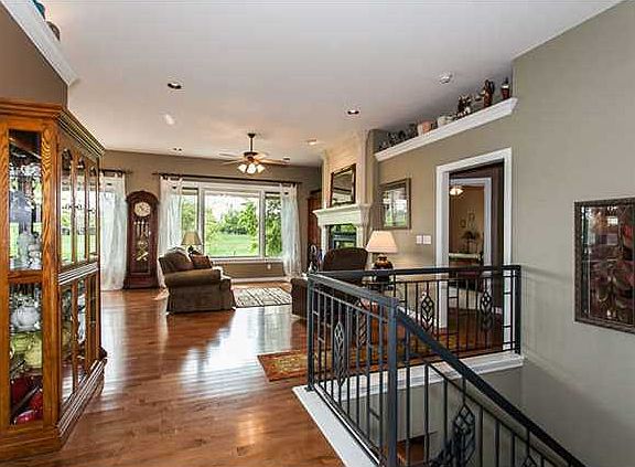 3rd image of 4414 N Spyglass Cir