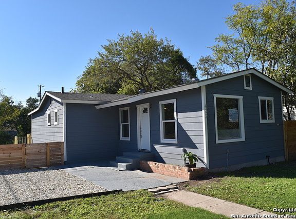 3rd image of 402 Clower St