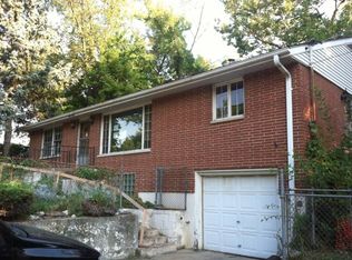 930 Tonsor Rd, Alton, IL 62002