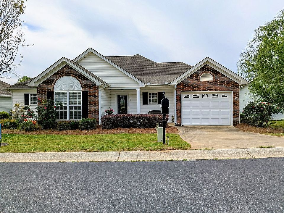 1st image of 12 Southwoode Cir