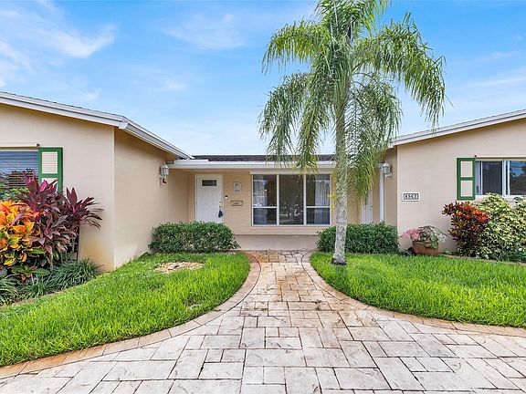 3rd image of 8962 SW 52nd Place