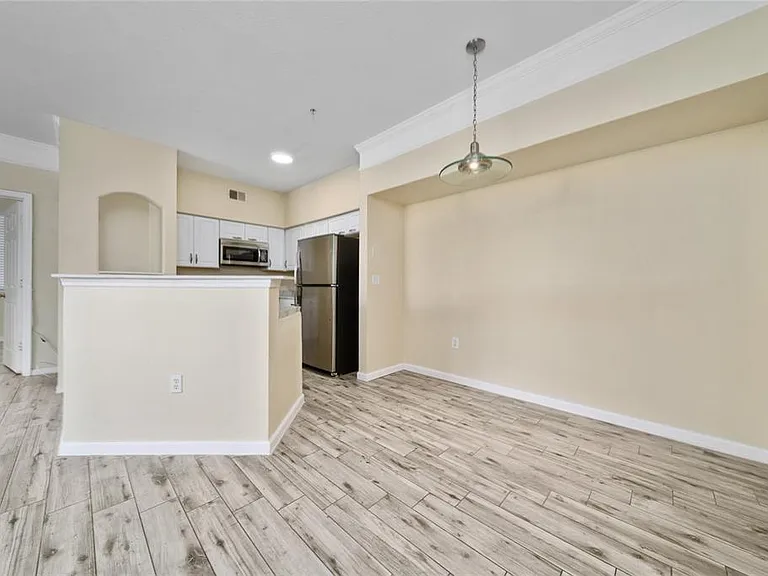3280 Soho St #201 — Photo 4