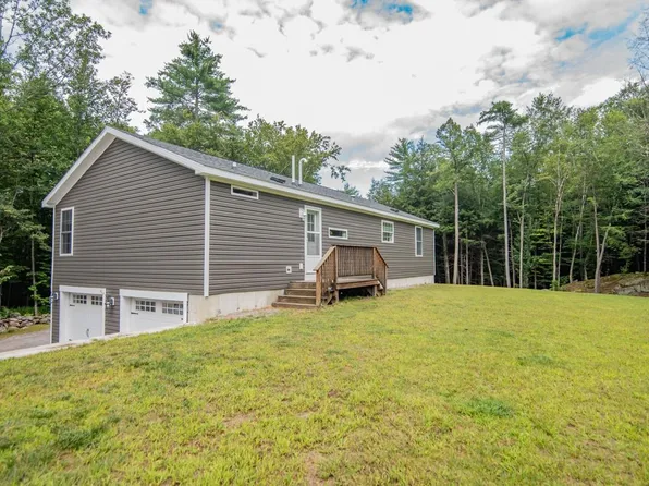 144 S Stark Highway, Weare, NH 03281