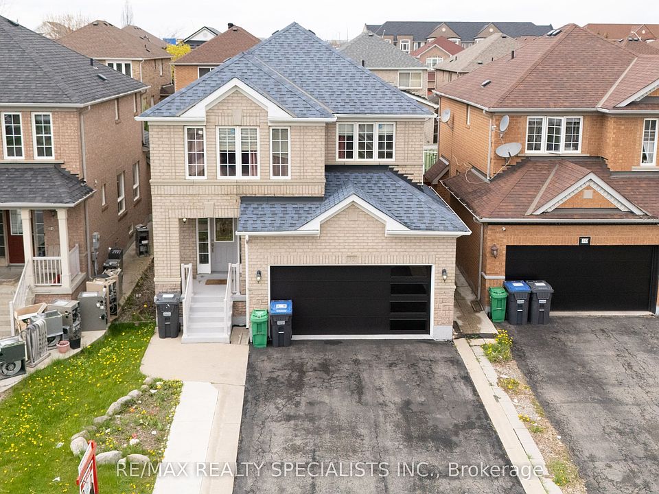 1st image of 32 Feather Reed Way