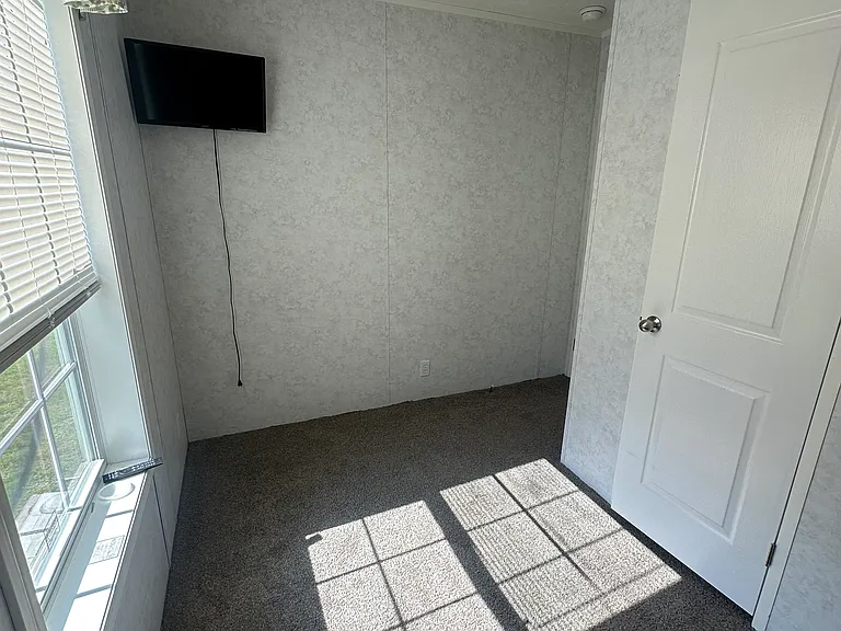 11 Zekes Ln — Photo 15