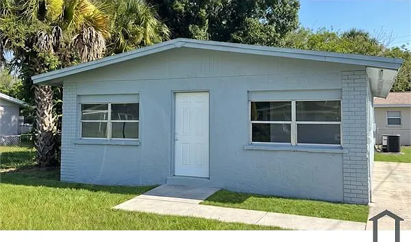 826 Ferndale Ave