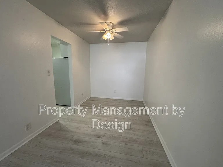 1039 5th St #7 — Photo 17