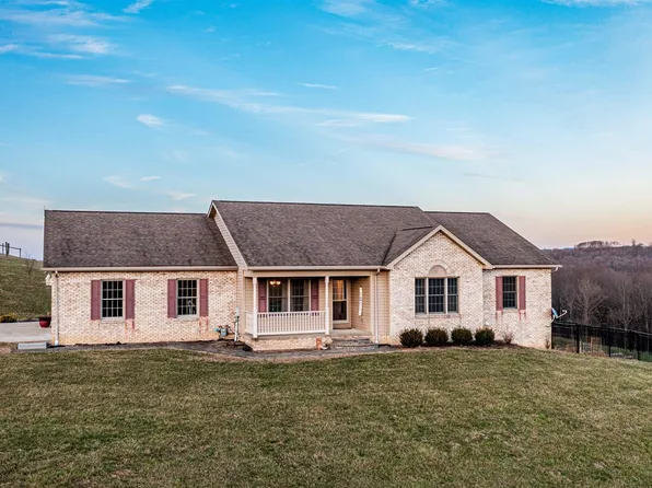 1148 Fort Martin Rd, Maidsville, WV 26541