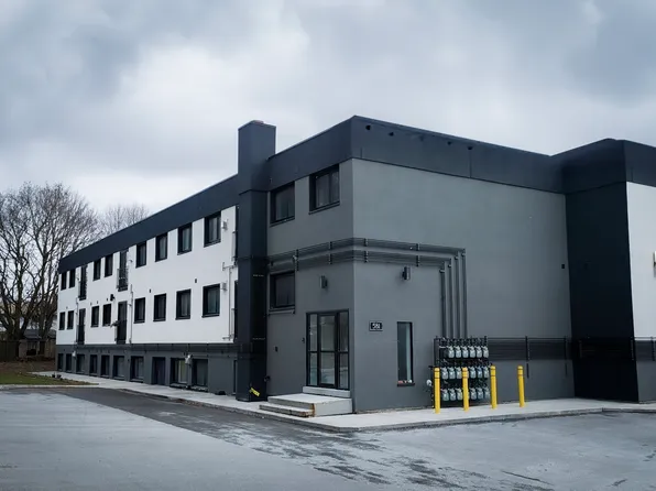 581 Strasburg Rd, Kitchener, ON